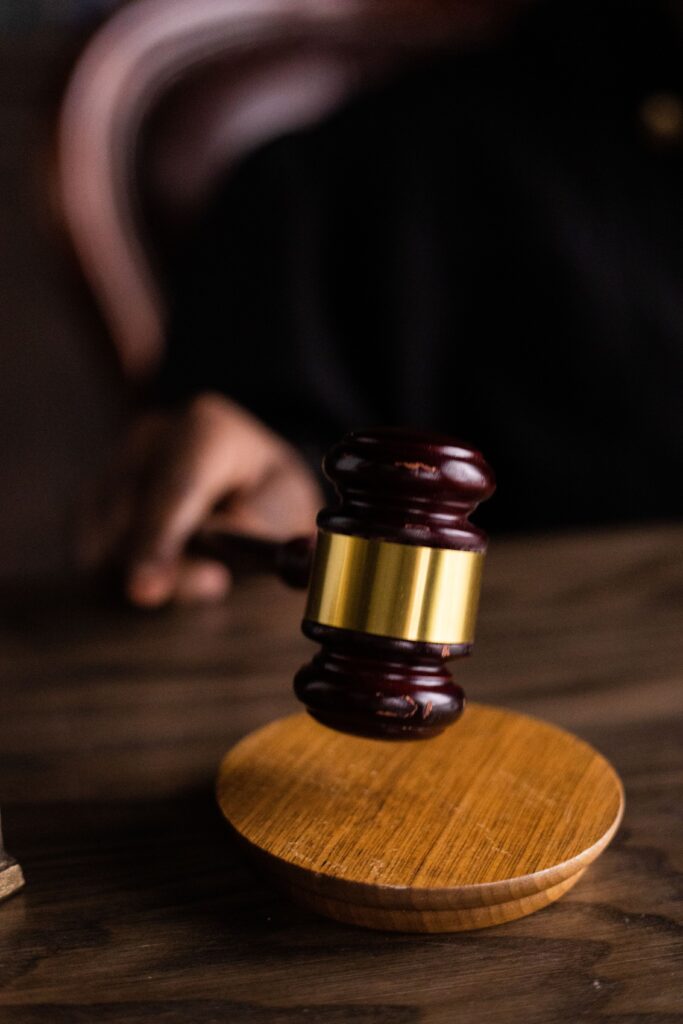 Les procédures collectives : la sauvegarde judiciaire, le redressement judiciaire, la liquidation judiciaire